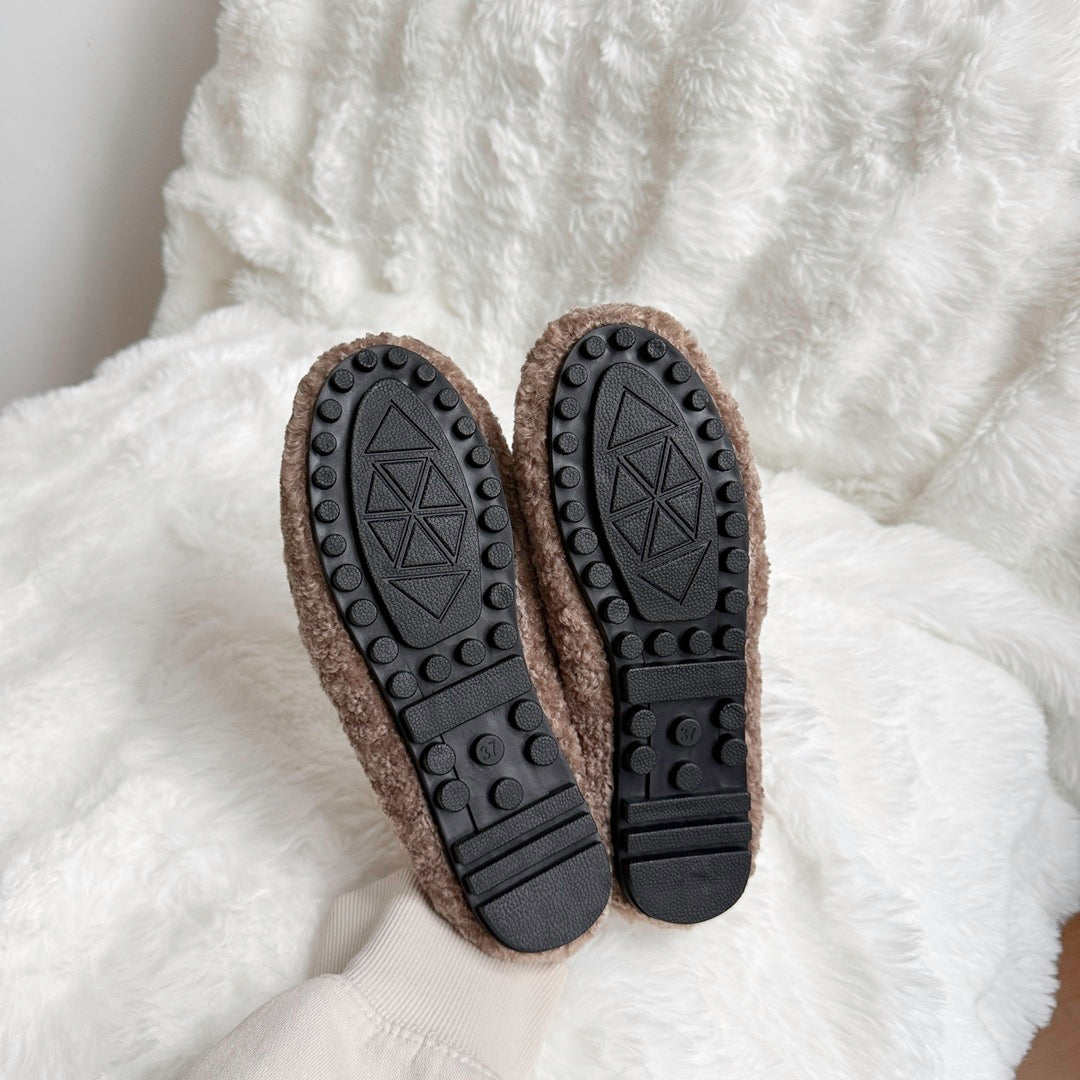 Ava Soft Teddy Slippers