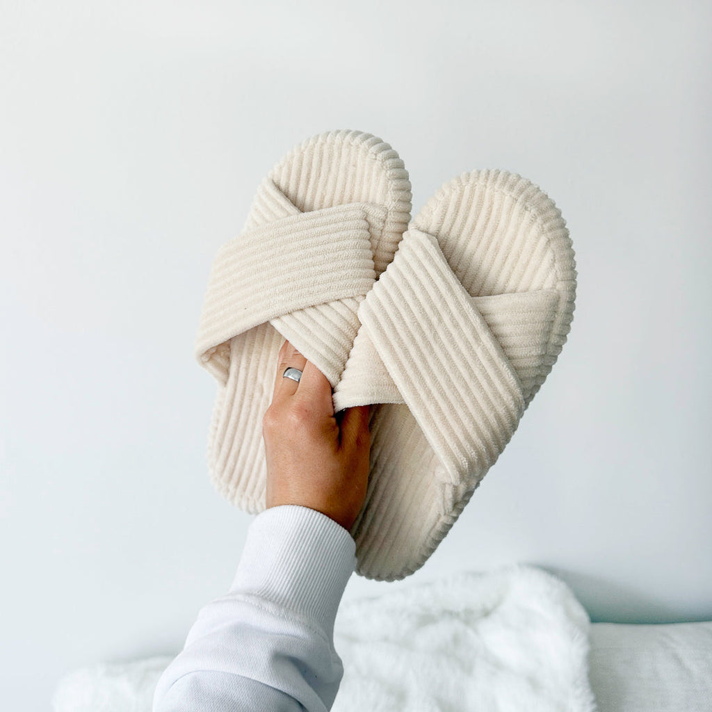 Ruby Crossband Slippers