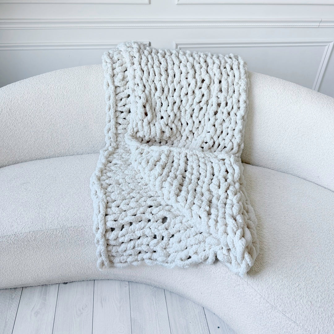 Luxe Chunky Throw Blanket