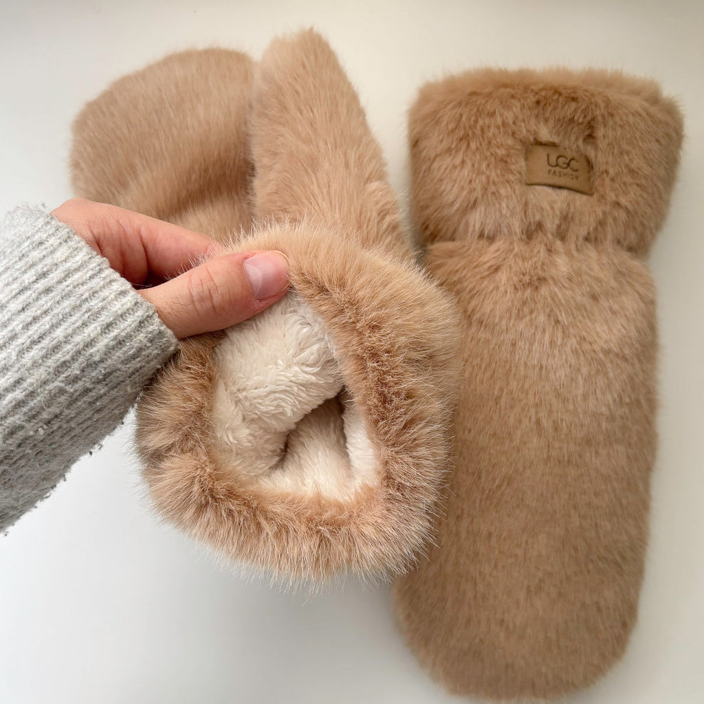 SleekerLife Plush Mittens