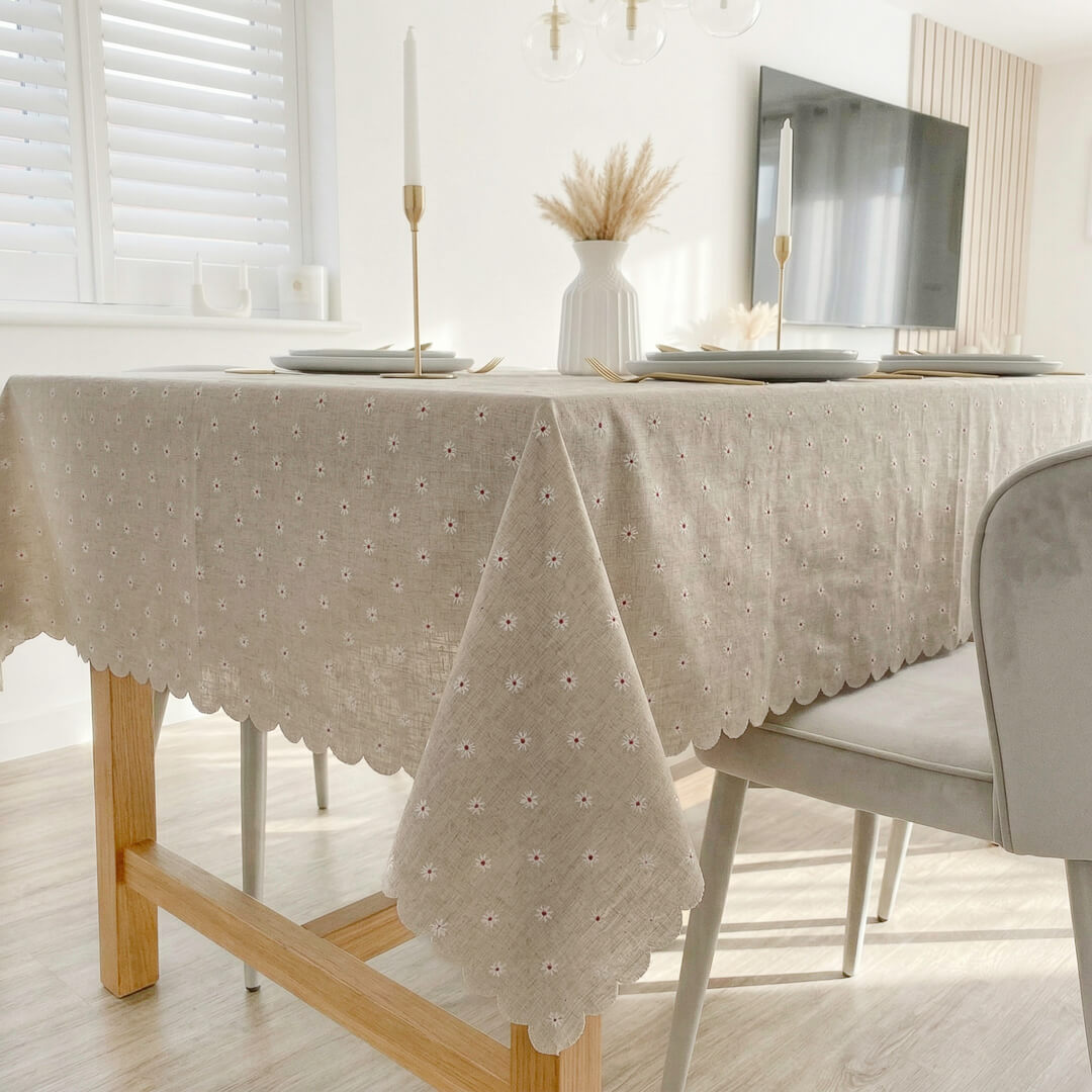 Embroidered Daisy Tablecloth
