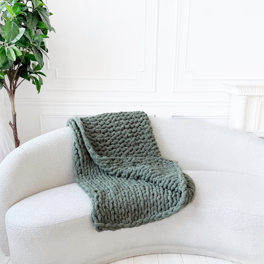 Luxe Chunky Throw Blanket