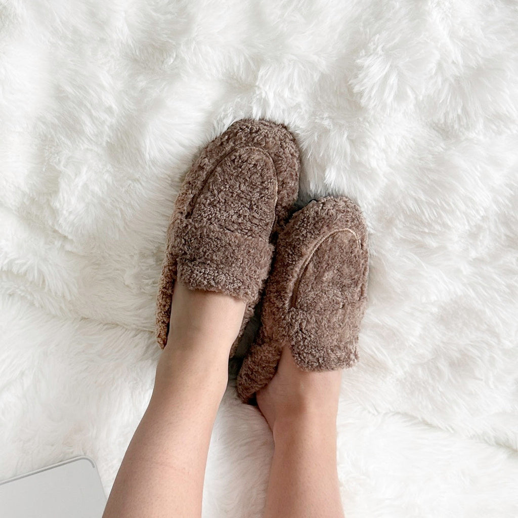 Ava Soft Teddy Slippers